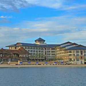 https://the-bellevue-resort.hotelspanglao.com